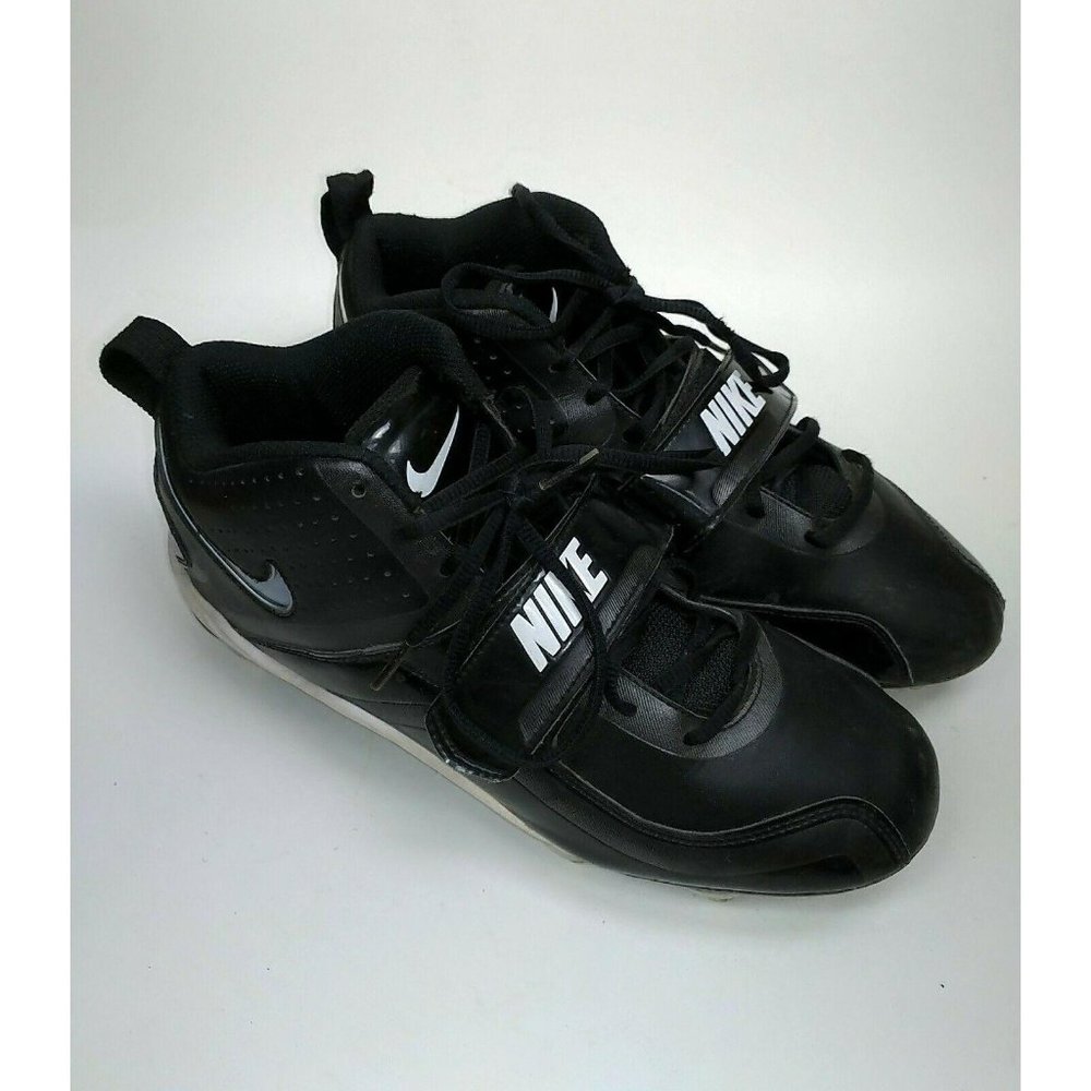 Nike Football Cleats Size 8 Team Code